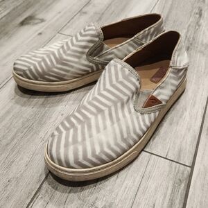 OluKai Slit & Off-White Pehuea Sneakers Women’s Fold Down Heel High Arch 6.5m